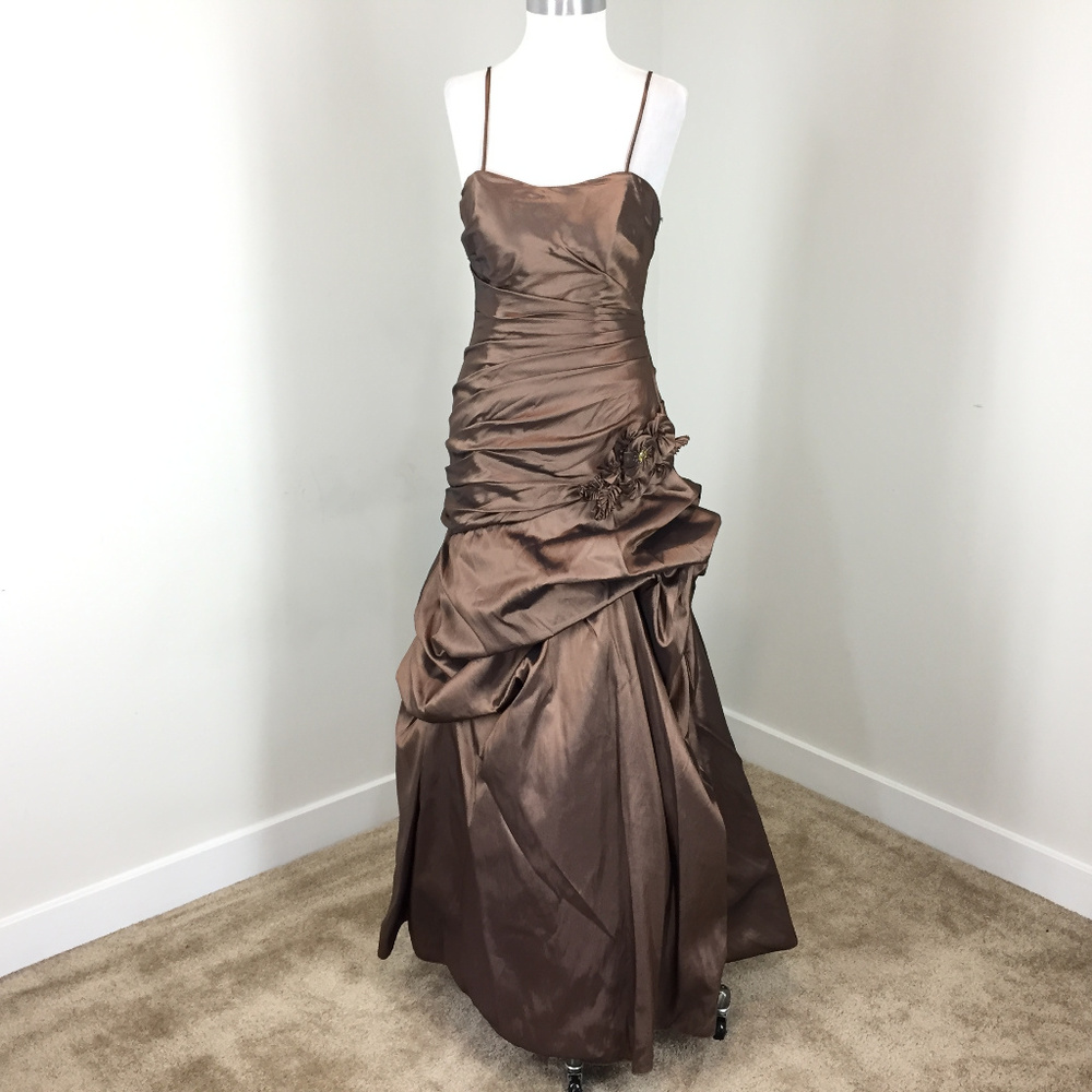 Watters S 6 8 Brown Ruched Mermaid Formal dress